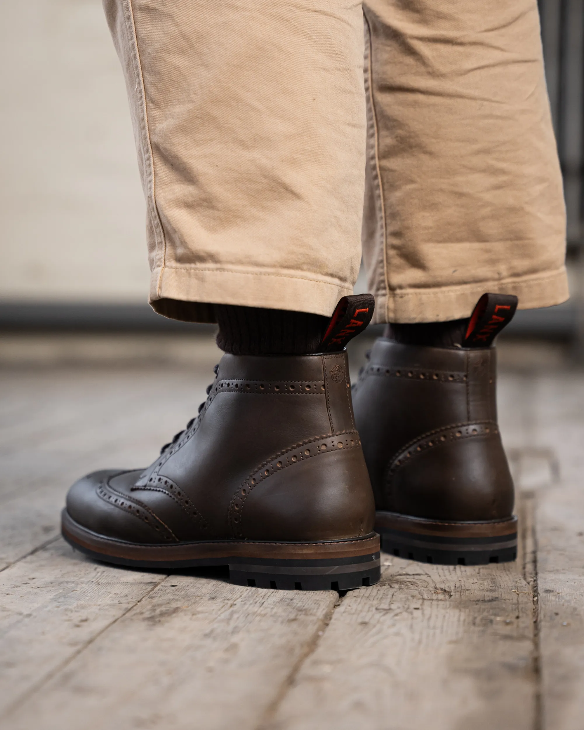 BAYLEY // BROWN DISTRESSED - Image 4