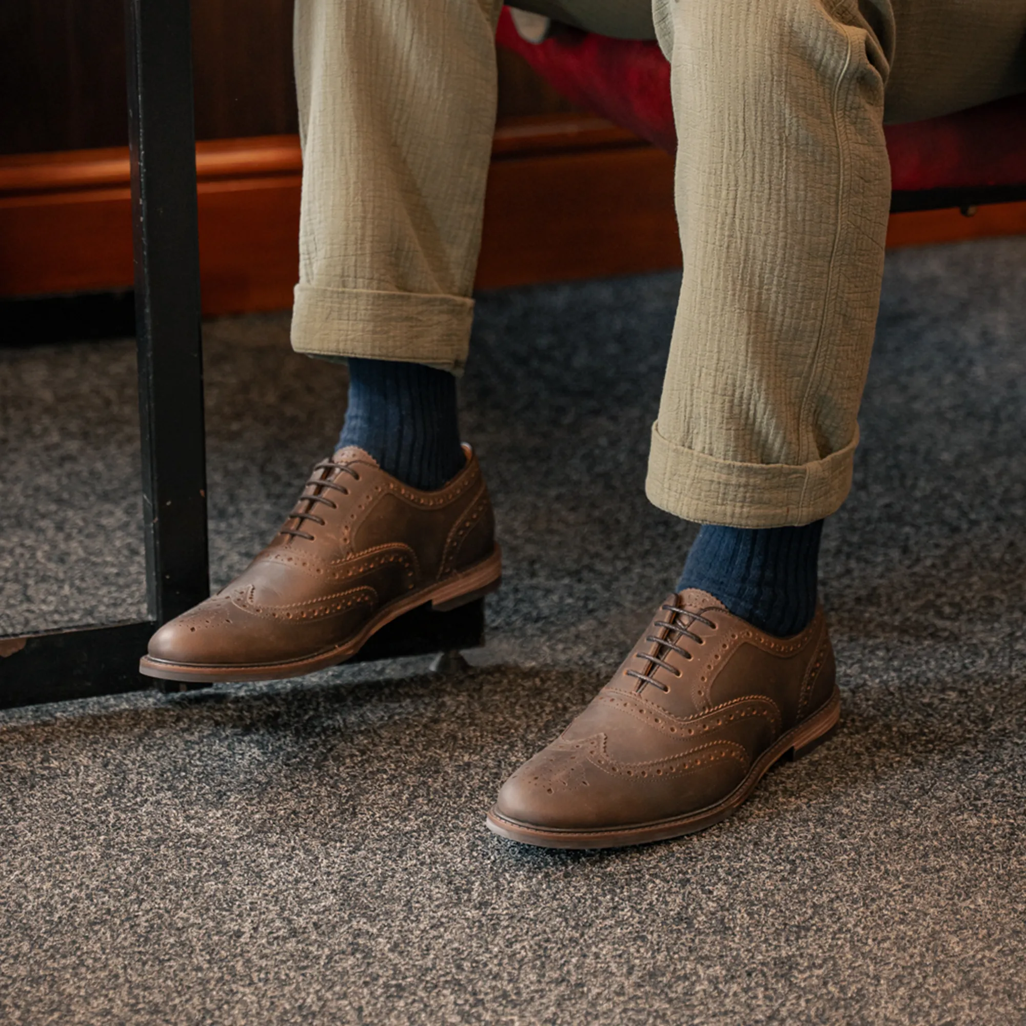SHIREBURN // BROWN DISTRESSED - Image 3