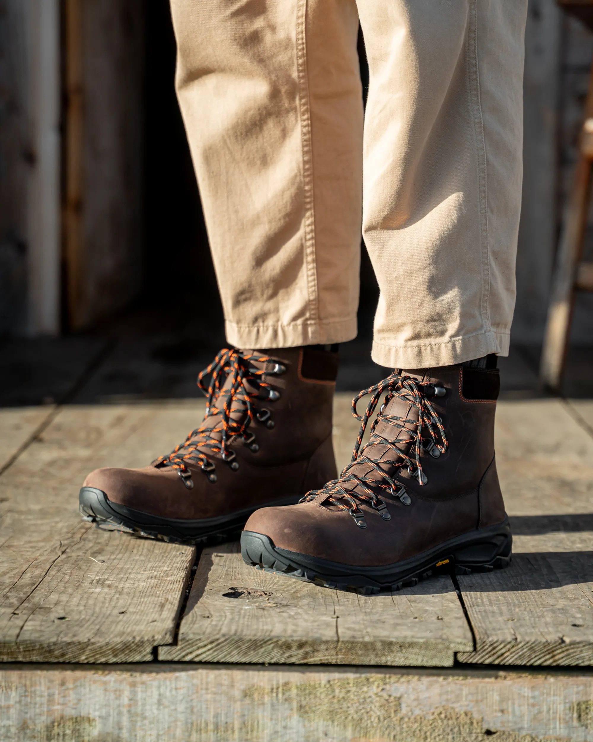 TWISTON // BROWN DISTRESSED - Image 3