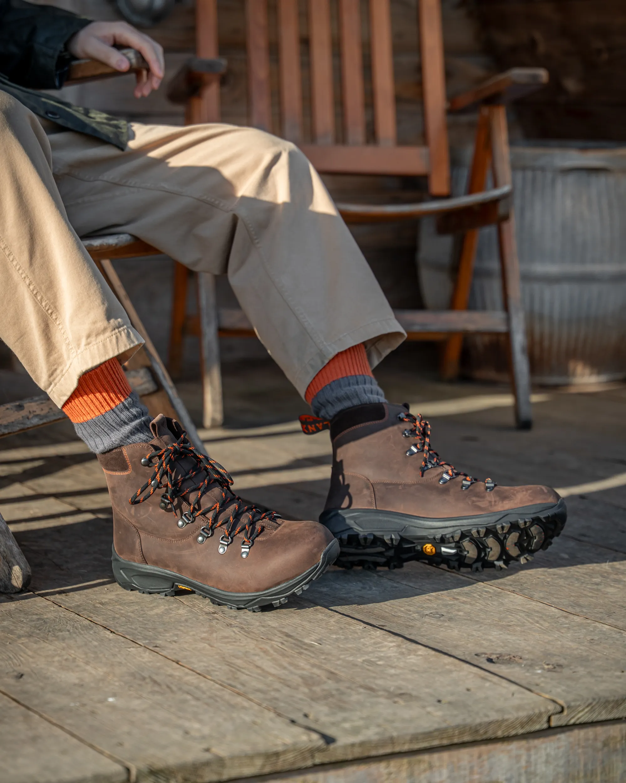 TWISTON // BROWN DISTRESSED - Image 6