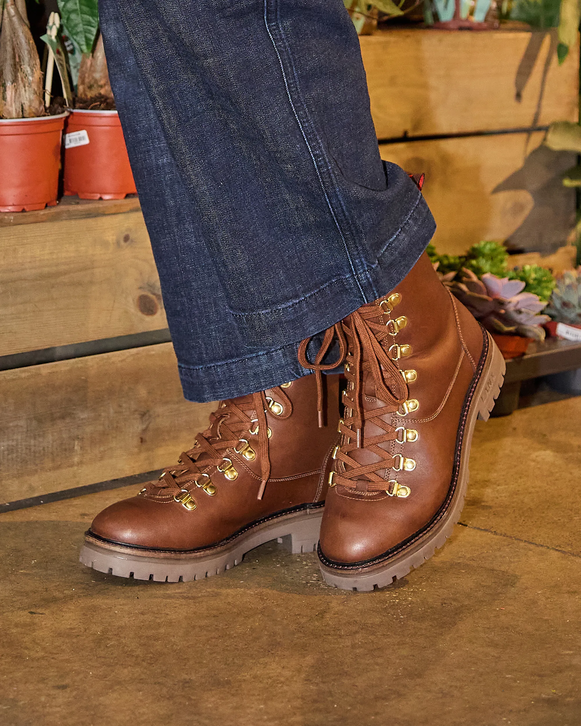 WHALLEY / CONKER DISTRESSED - Image 3